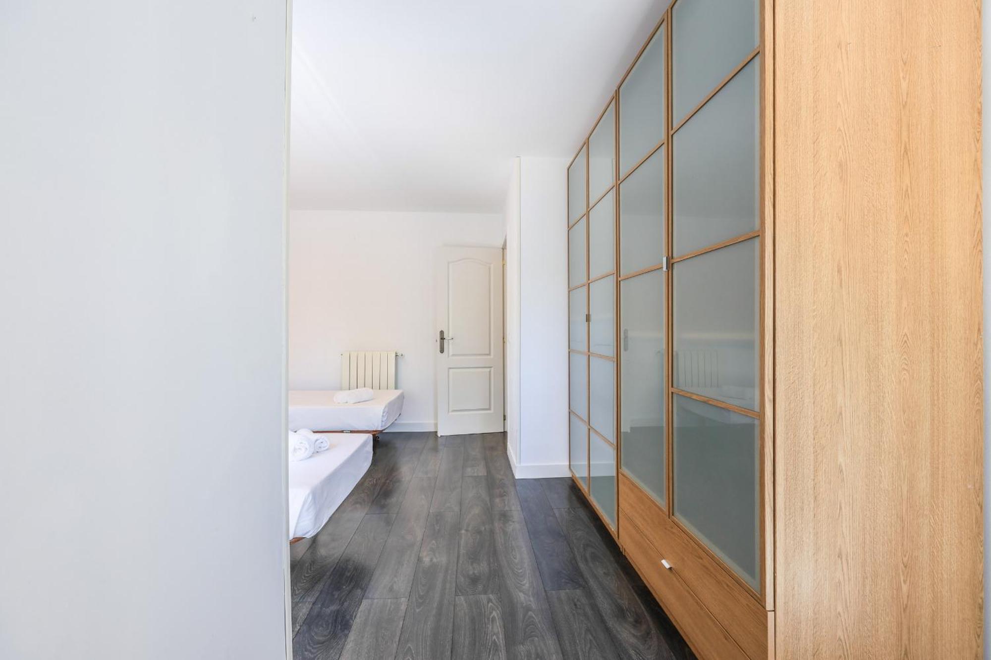 Apartamento Para 5 Personas Cerca De Ifema Y Aeropuerto Alquiler Temporal Мадрид Экстерьер фото